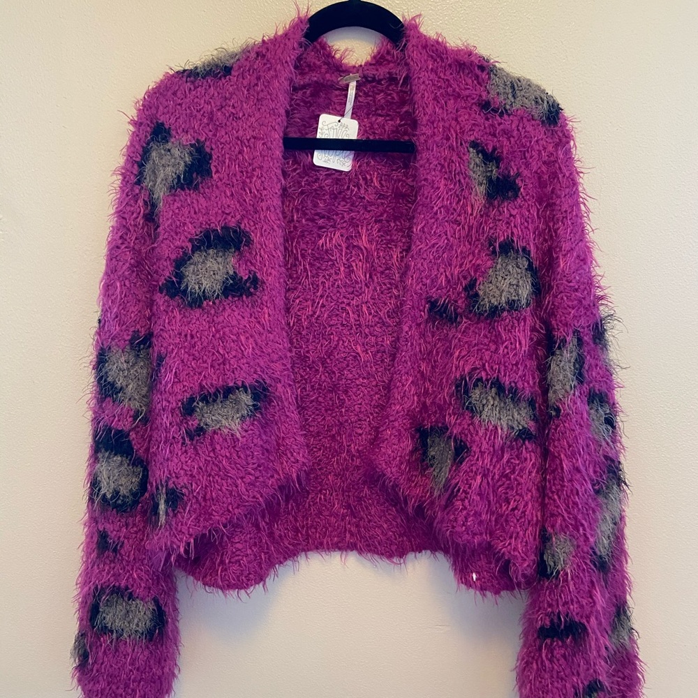 Never been worn, Free People, fringe sweater